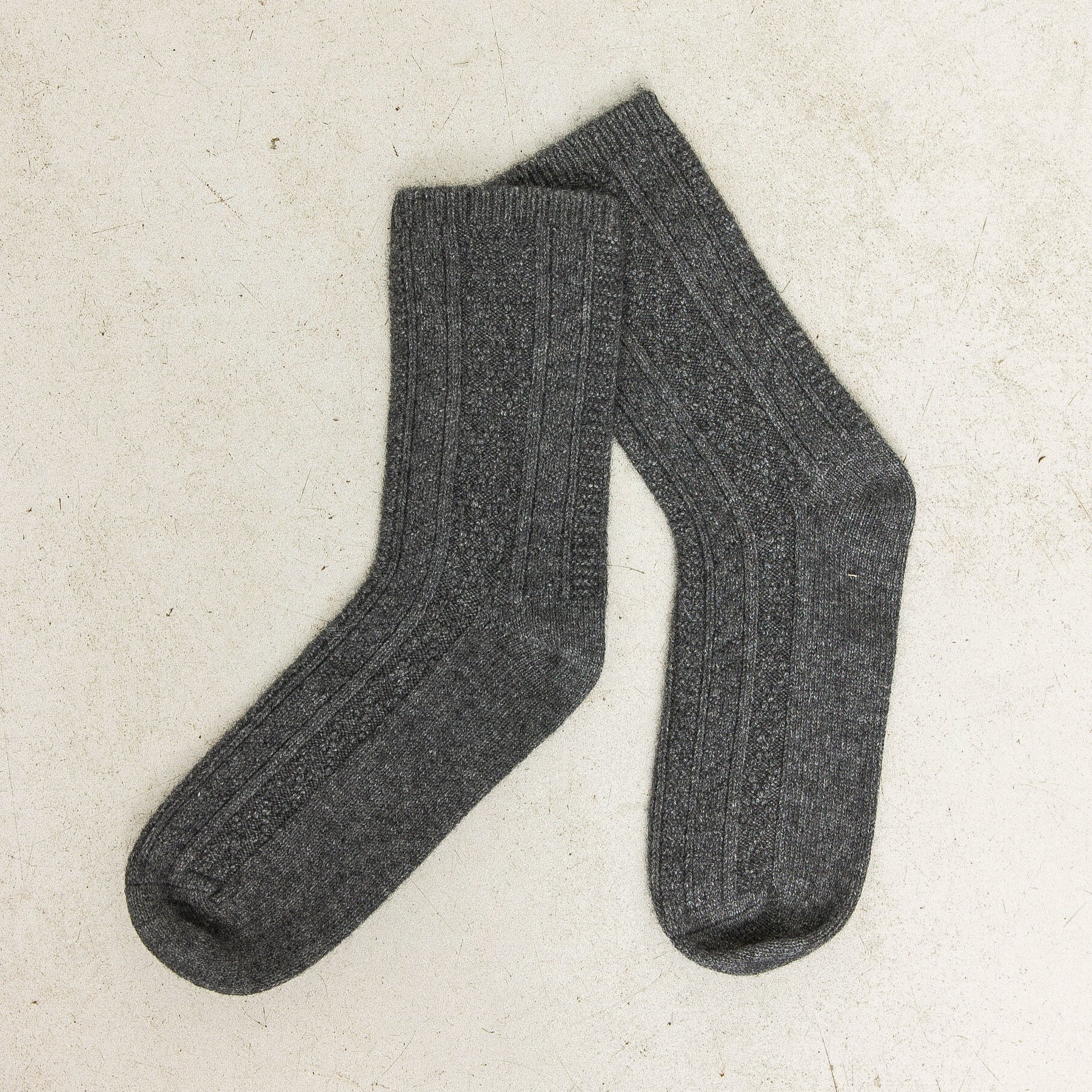 Kabel Sokker - Wuth Copenhagen - 100% cashmere kabelstrik