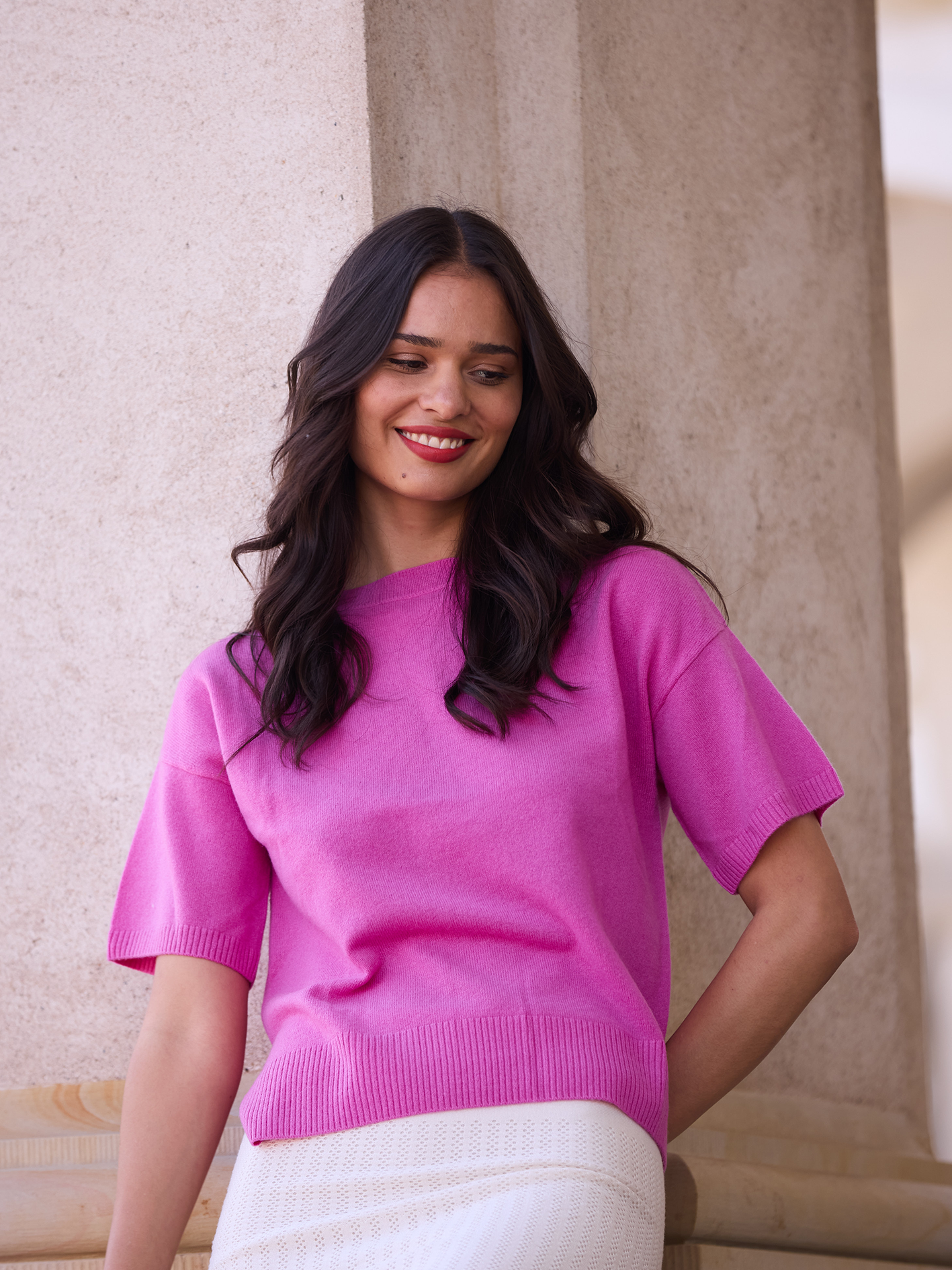 Oversize T-shirt - Wuth Copenhagen - Kortærmet cashmere sweater i pink