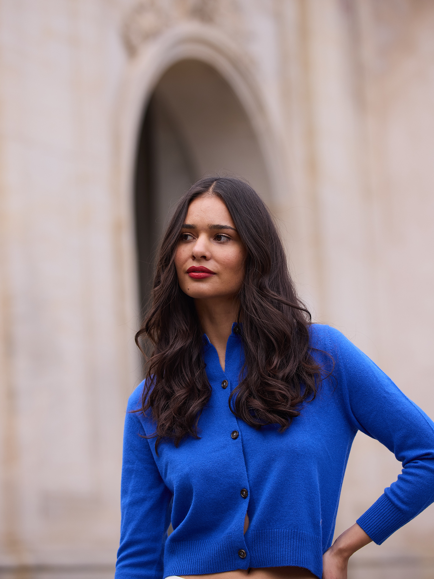Sofia Cardigan - Wuth Copenhagen - Tidløs cashmere cardigan i electric blue