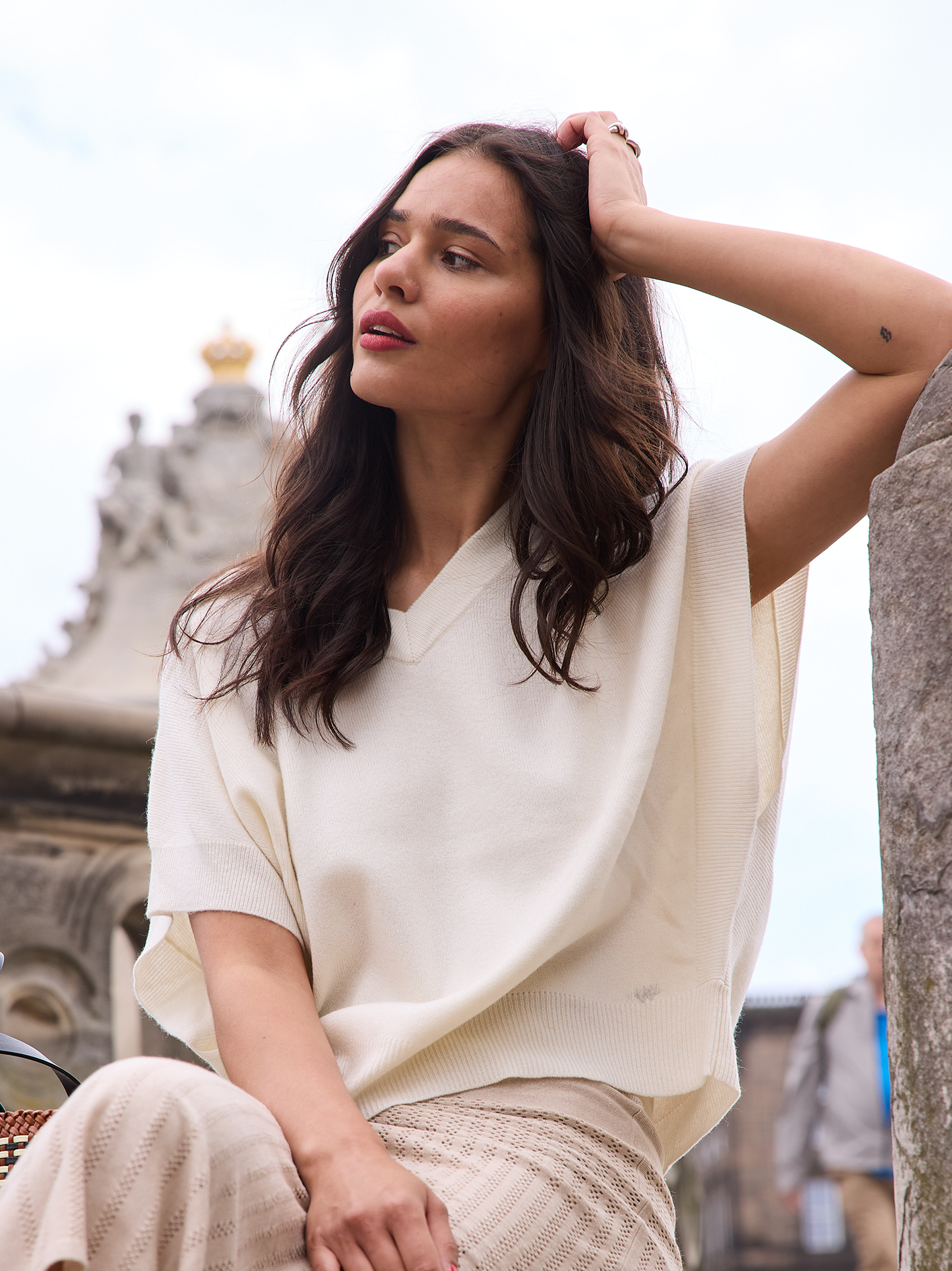 V-Vest - Wuth Copenhagen - Cashmere V-hals vest i cloud white