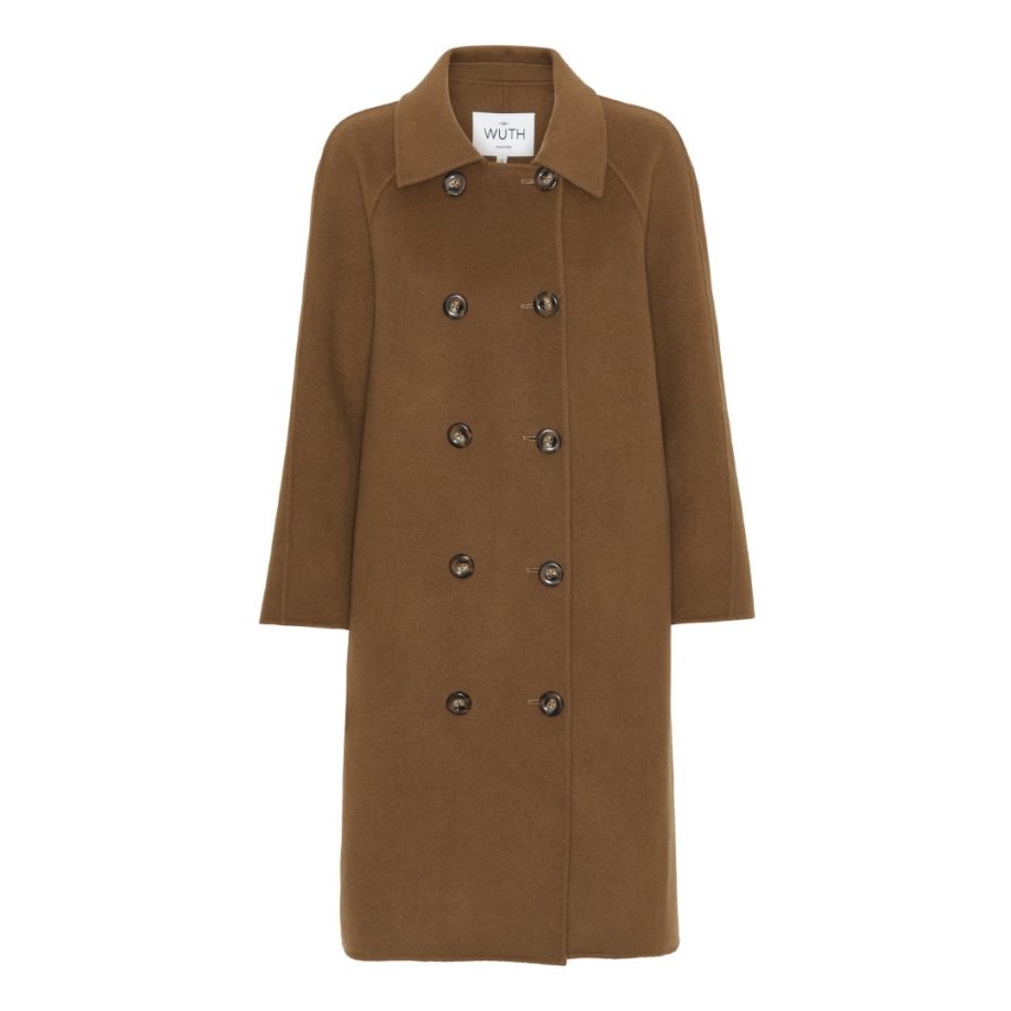 Oversize coat in 85% wool and 15% cashmere mix from danish brand Wuth Copenhagen.