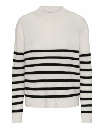 Wuth Copenhagen's oversize fit sweater in 100% premium heavy cashmere knit from Inner Mongolia with classic stripes.